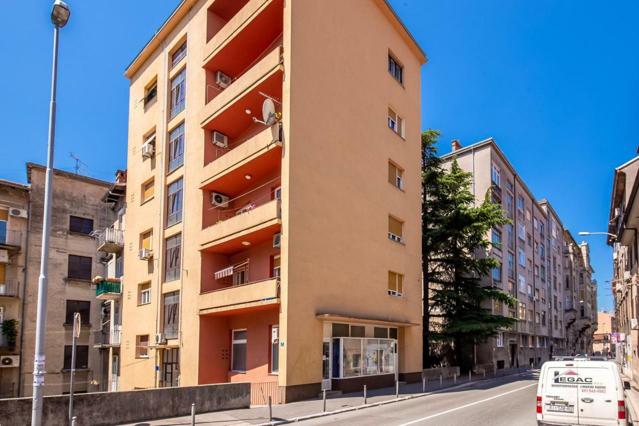 Rina Apartment Rijeka Buitenkant foto